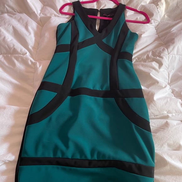 CUTE COCKTAIL DRESS - Picture 1 of 3